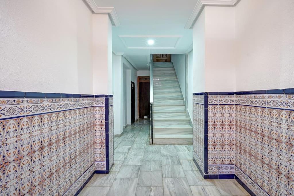 Apartamento Granada Centro. Atico Ayuntamiento エクステリア 写真
